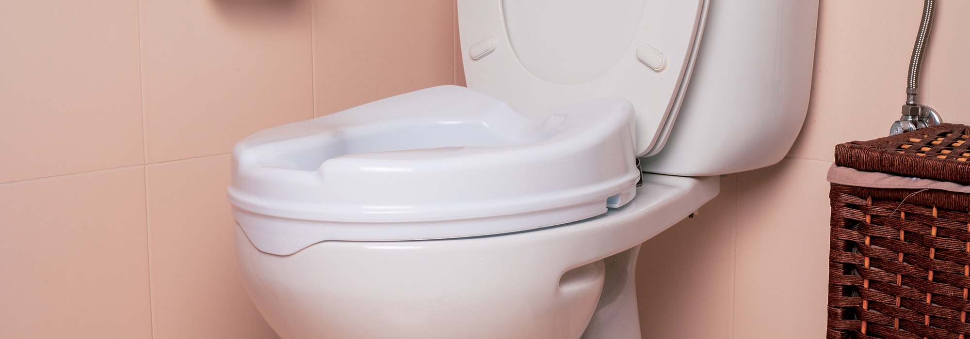 Ayuda-Bano-6090-Foto-Modelo-1