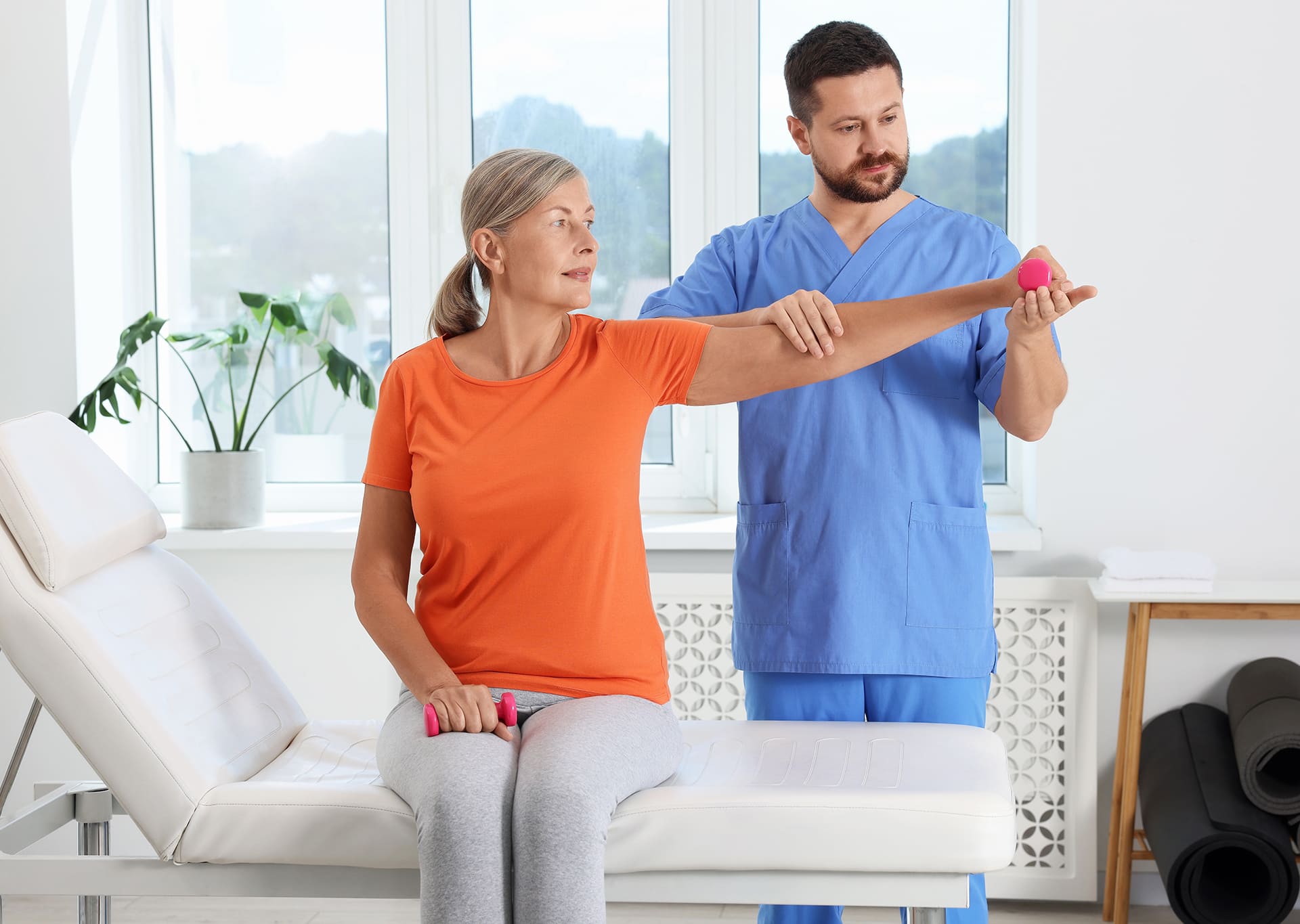 Mujer en rehabilitación